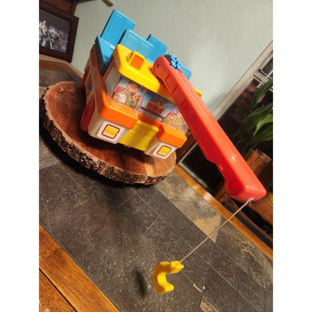 Vtg 80's Rare Chicco The Big Hook Utility Toy Vehicle Excell Cond See Photos 12